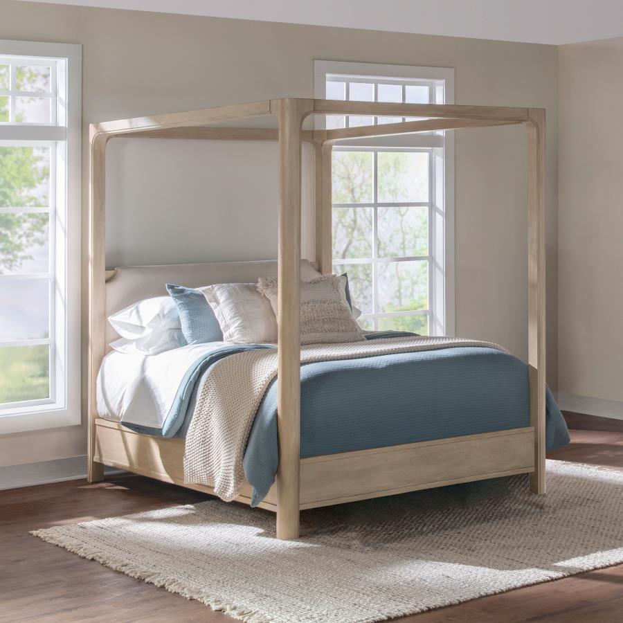 Solano 85-inch Queen Canopy Bed - Weathered Mango
