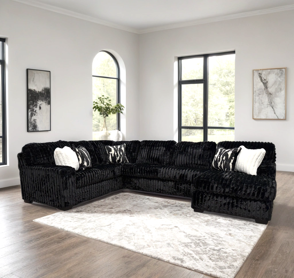 Roman Sectional Black