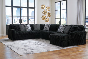 Midnight-Madness 4-Piece Sectional with Right Facing Chaise - Onyx