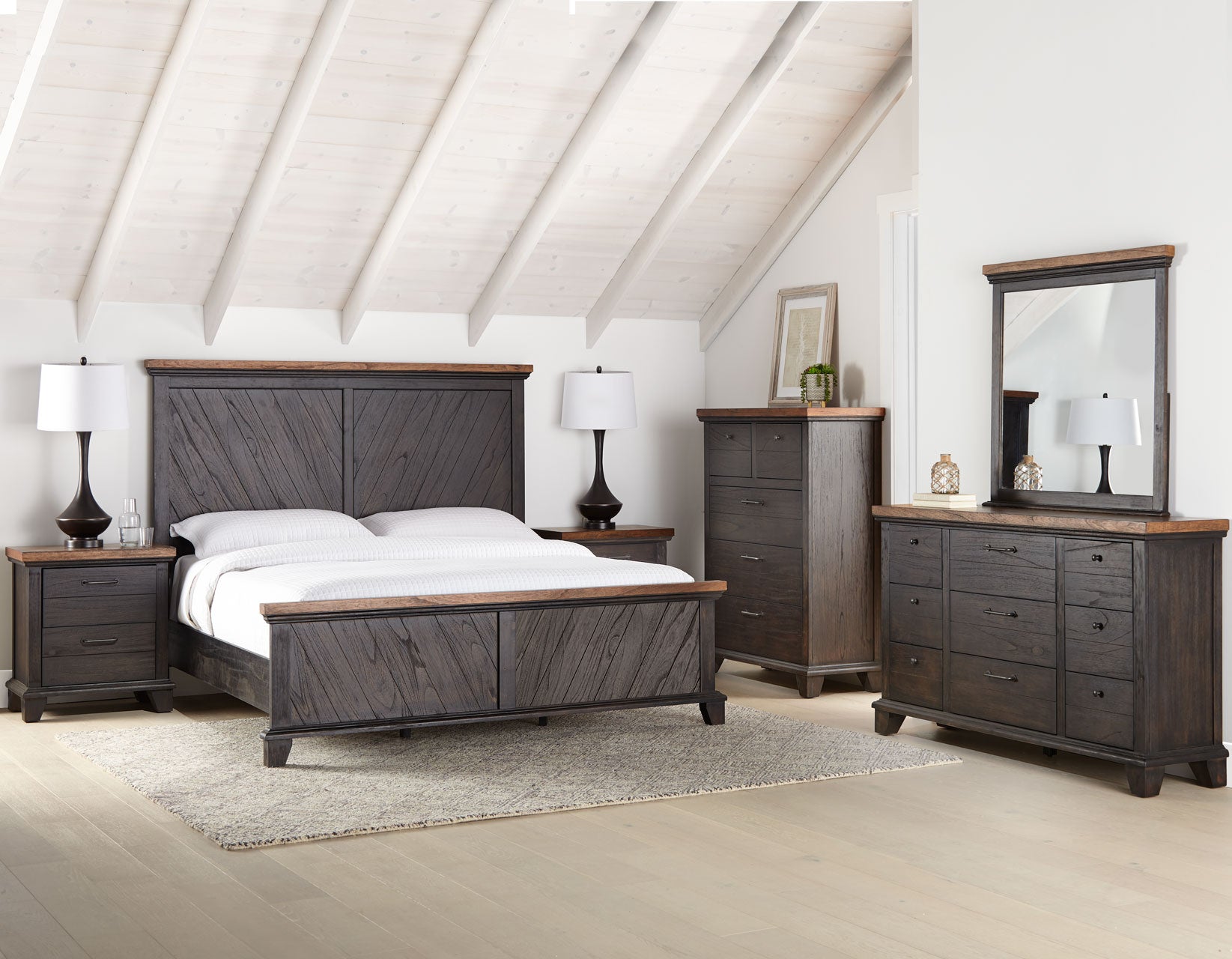 Bear Creek Queen Bed - Brown