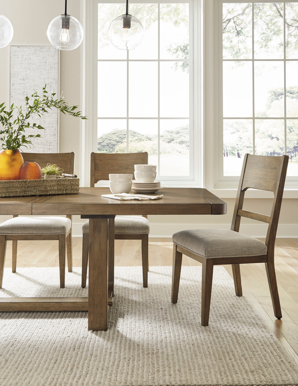 Cabalynn Dining Table and 6 Chairs