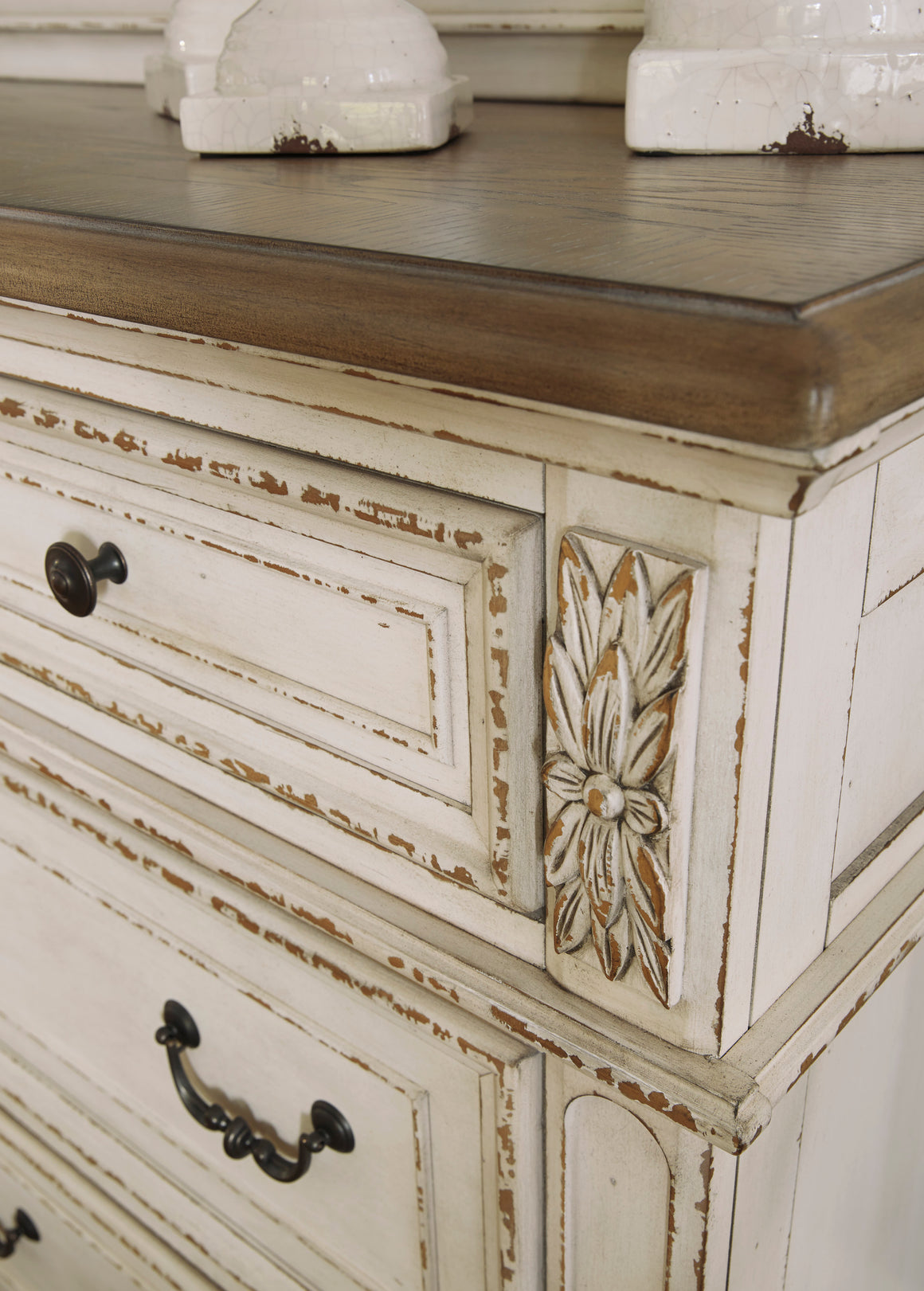 Realyn Dresser and Mirror - Anique White