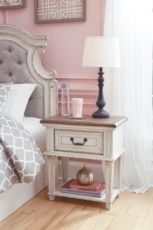 Realyn One Drawer Nightstand - Antique White